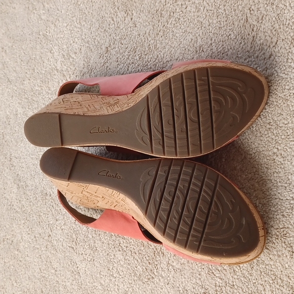 NOT FOR SALE CLARKS - Picture 10 of 13